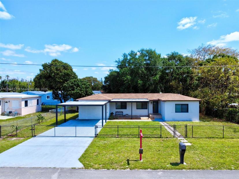 Picture of 1625 NW 147Th St Dr, Miami FL 33167