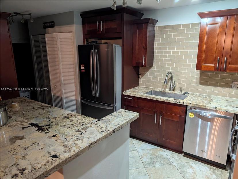 Picture of 600 NW 210Th St # 28, Miami Gardens FL 33169