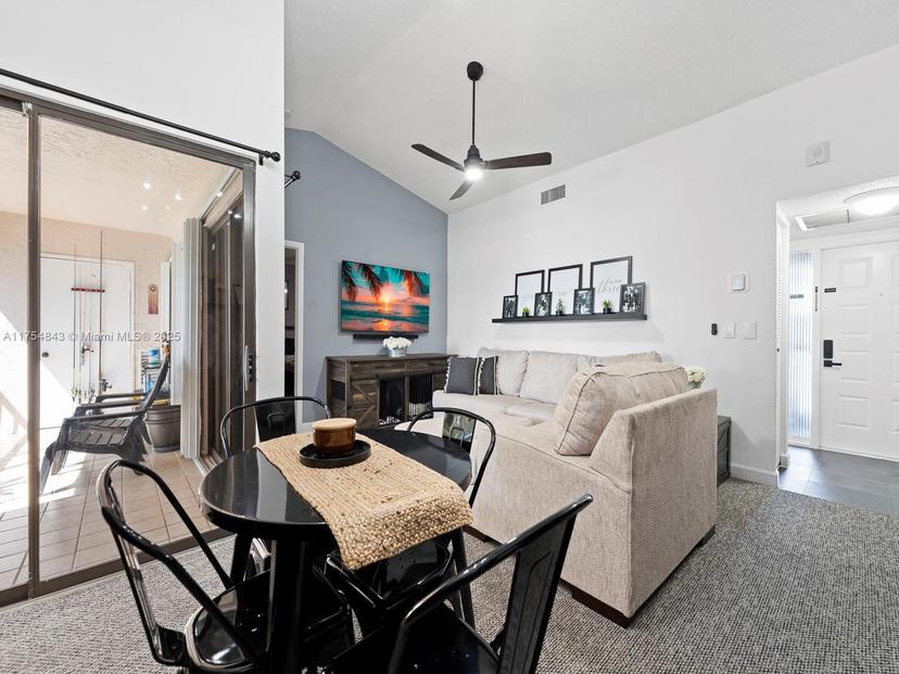 Picture of 1044 S Independence Dr # 1044I, Homestead FL 33034