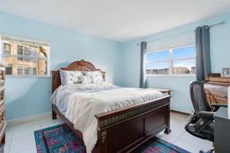 Picture of 8920 Sunrise Lakes Blvd # 101, Sunrise, FL 33322