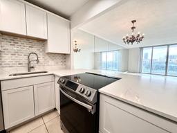 Picture of 3800 S Ocean Dr # 1707, Hollywood, FL 33019