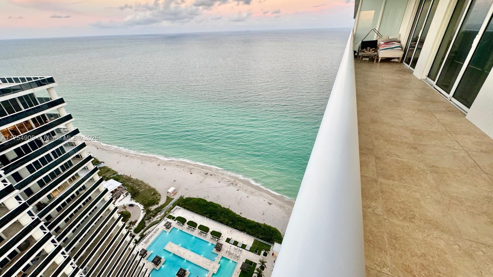 Picture of 1830 S Ocean Dr # 4708, Hallandale Beach, FL 33009