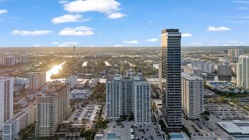 Picture of 2030 S Ocean Dr # 1906, Hallandale Beach FL 33009