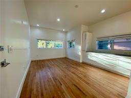 Picture of 929 Michigan Ave # 5, Miami Beach, FL 33139