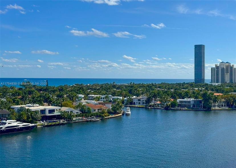 Picture of 20515 E Country Club Dr # 1248, Aventura FL 33180