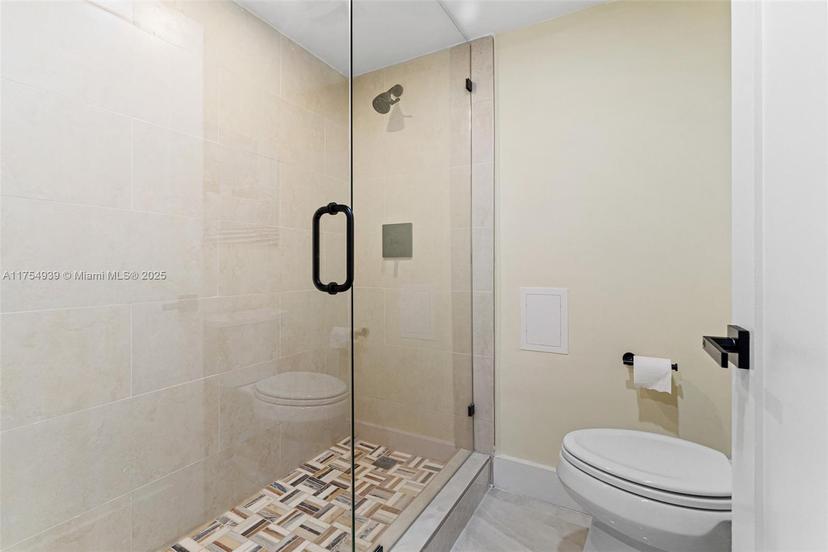 Picture of 20515 E Country Club Dr # 1248, Aventura FL 33180