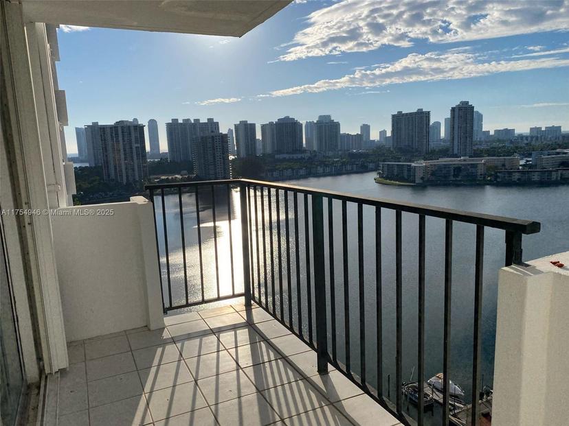 Picture of 2780 NE 183Rd St # 1810, Aventura FL 33160