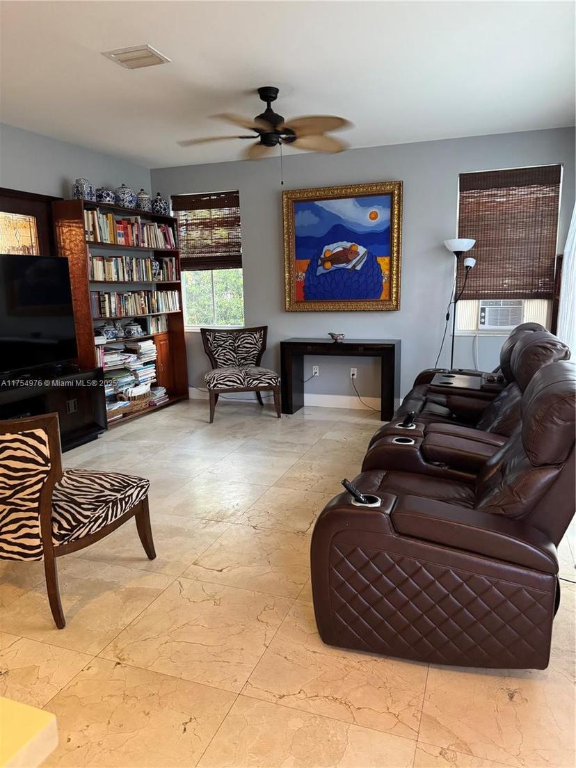 Picture of 7010 NW 106Th Ave, Doral FL 33178