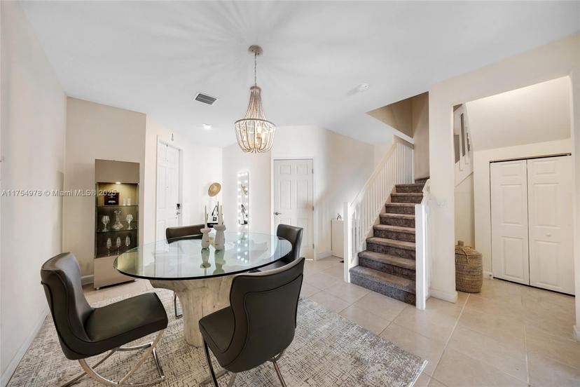 Picture of 10568 W 32Nd Ln, Hialeah FL 33018