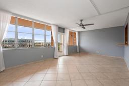 Picture of 2025 NE 164 St # 708, North Miami Beach, FL 33162