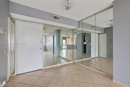 Picture of 2025 NE 164 St # 708, North Miami Beach, FL 33162