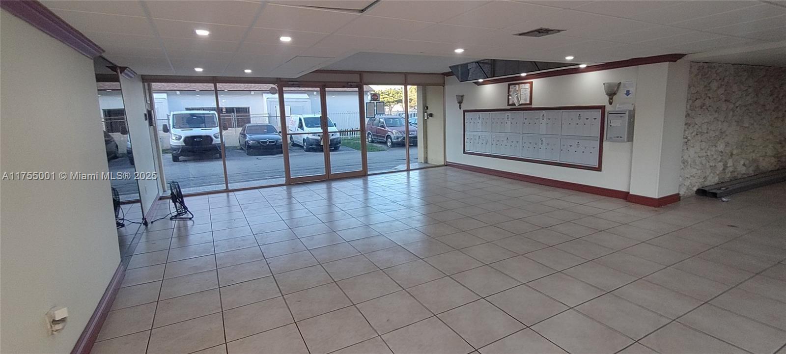 Picture of 13390 NE 7Th Ave # 302, North Miami, FL 33161