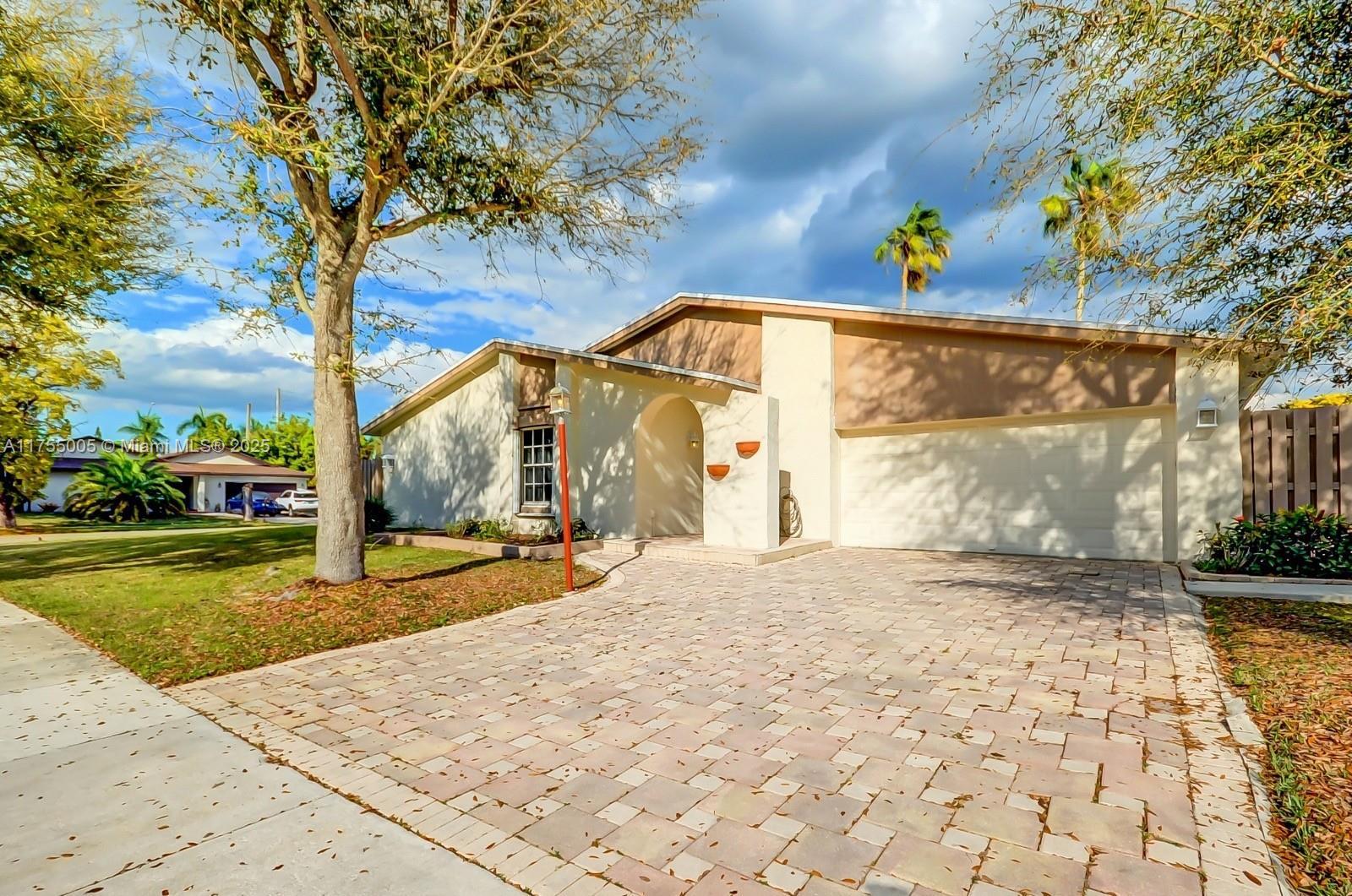 Picture of 10423 SW 133Rd Pl, Miami, FL 33186