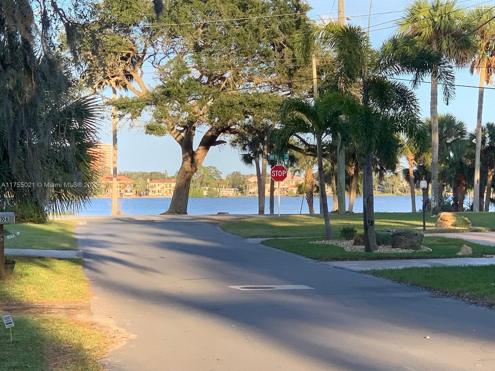 Picture of 115 12 St, Daytona, FL 32117