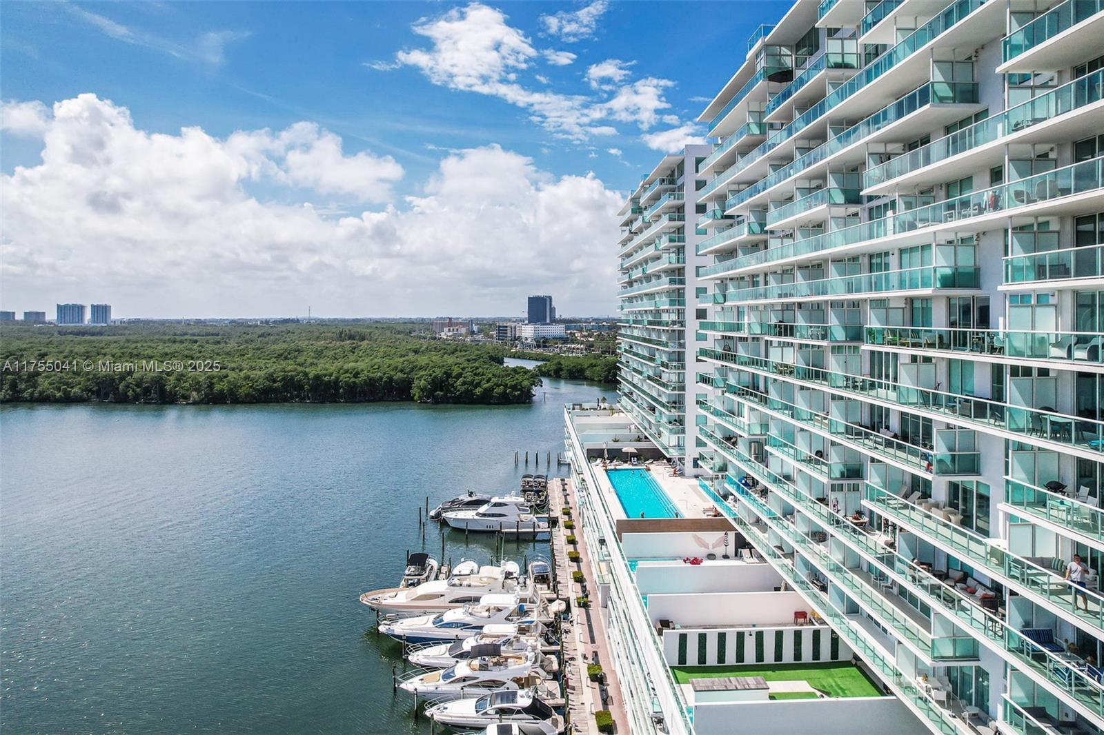 Picture of 400 Sunny Isles Blvd # 920, Sunny Isles Beach, FL 33160