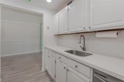 Picture of 300 SW 134Th Way # 203E, Pembroke Pines, FL 33027