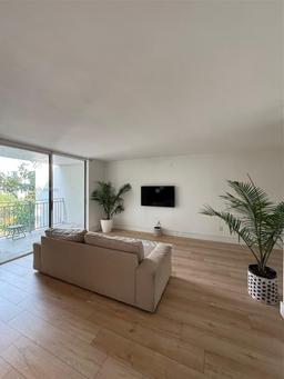 Picture of 680 NE 64Th St # A514, Miami, FL 33138