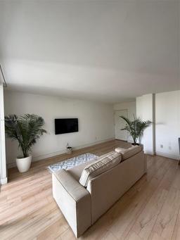 Picture of 680 NE 64Th St # A514, Miami, FL 33138