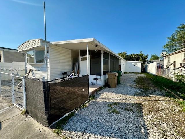 Picture of 13491 SW 7Th Pl, Davie FL 33325