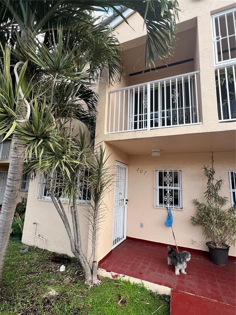 Picture of 2600 NW 28Th St # 2, Miami FL 33142