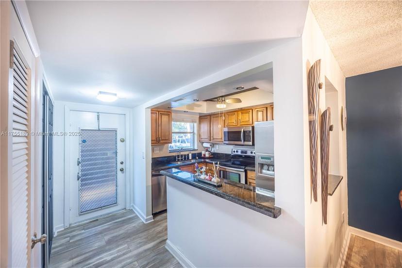 Picture of 2780 N Pine Island Rd # 112, Sunrise FL 33322