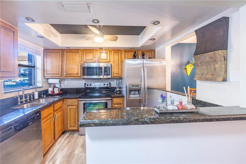 Picture of 2780 N Pine Island Rd # 112, Sunrise FL 33322