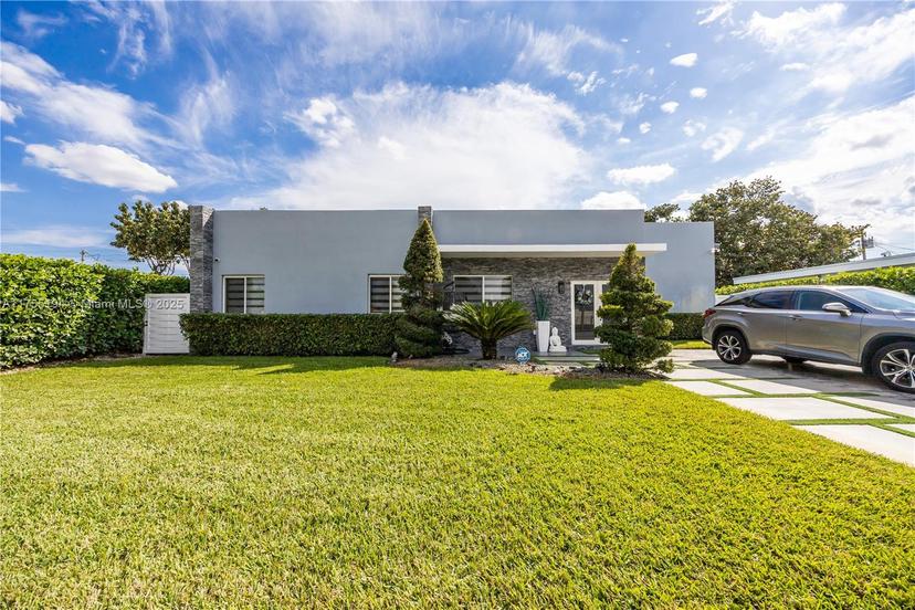 Picture of 1968 NW 186Th St, Miami Gardens FL 33056