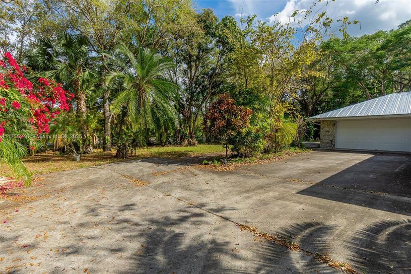 Picture of 16030 E Mead Hill Dr, Loxahatchee FL 33470