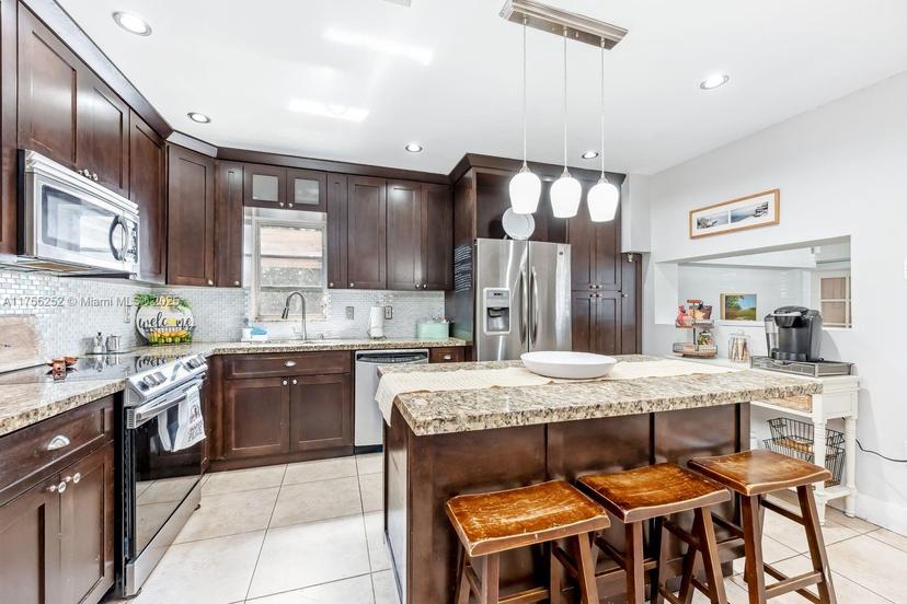 Picture of 10110 Haitian Dr, Cutler Bay FL 33189