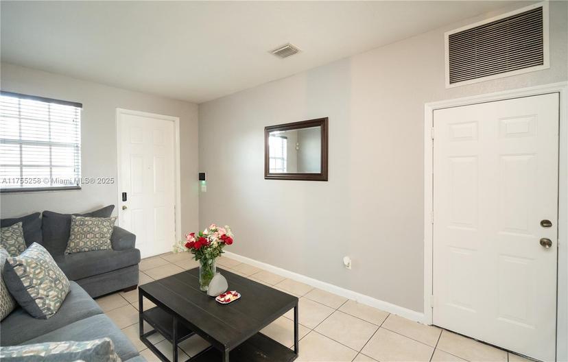 Picture of 2128 NE 6Th St # 2128, Homestead FL 33033