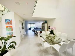 Picture of 20444 NE 34Th Ct # 12, Aventura, FL 33180
