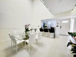 Picture of 20444 NE 34Th Ct # 12, Aventura, FL 33180