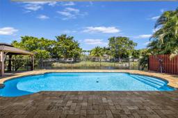 Picture of 847 W Plantation Cir, Plantation, FL 33324