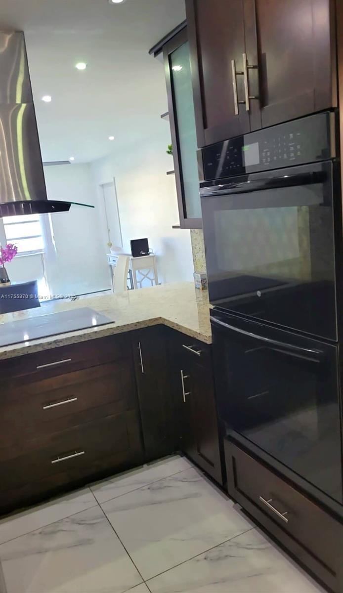 Picture of 5170 SW 40Th Ave # 9E, Dania Beach FL 33314