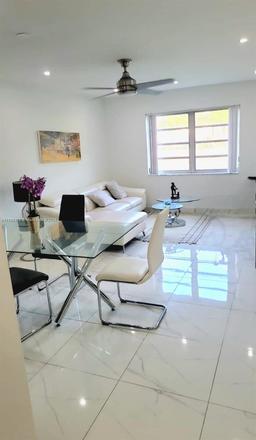 Picture of 5170 SW 40Th Ave # 9E, Dania Beach, FL 33314