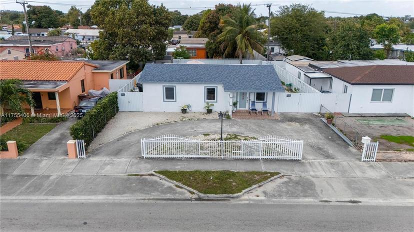 Picture of 3880 E 10Th Ave, Hialeah FL 33013