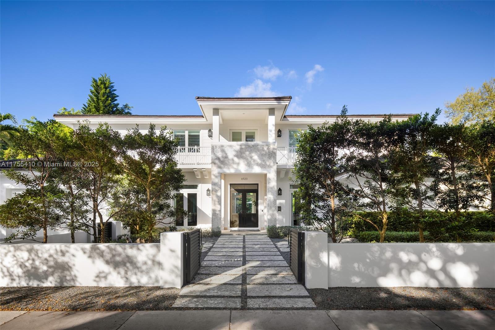 Picture of 6920 Talavera St, Coral Gables, FL 33146