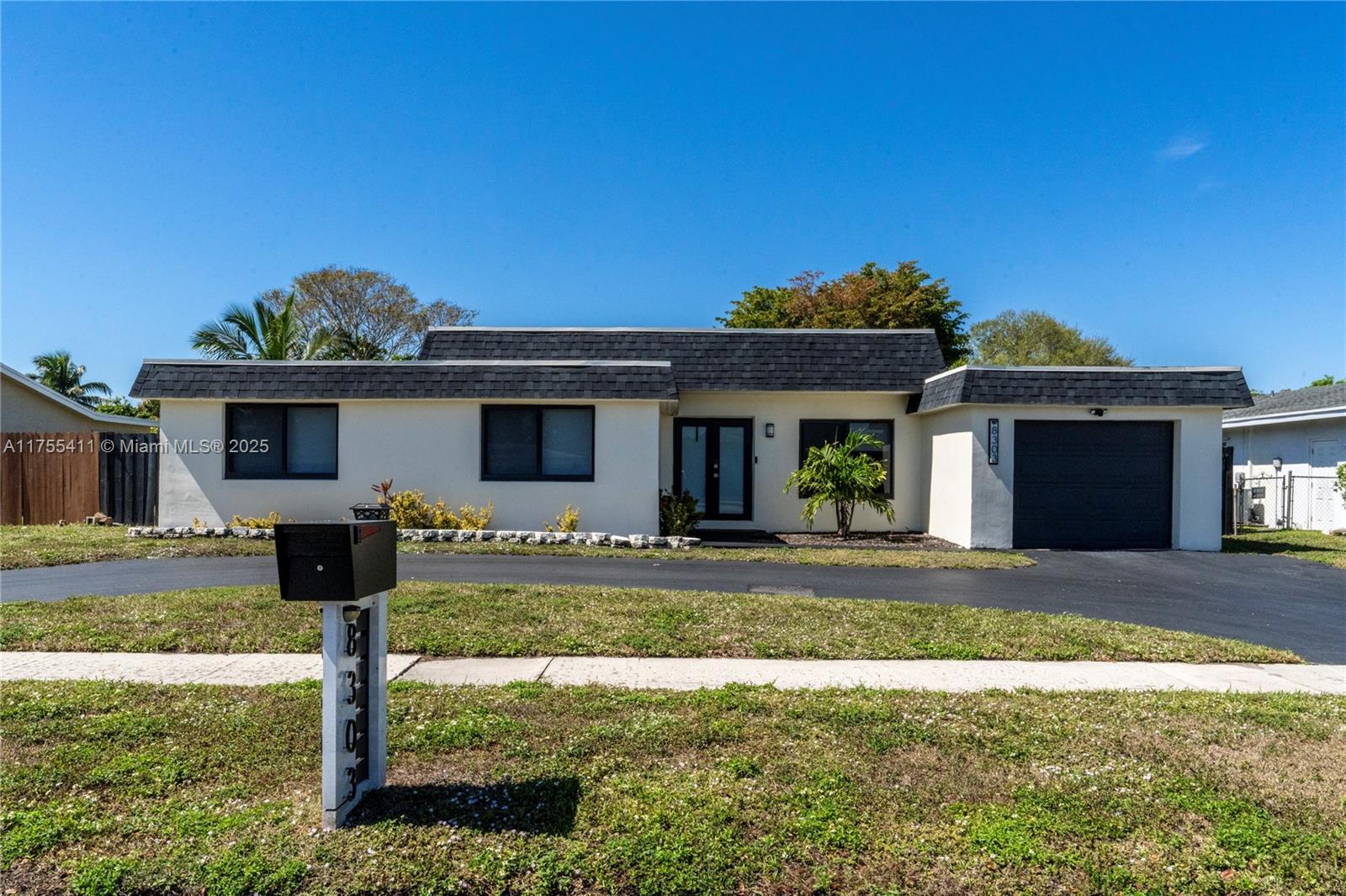 Picture of 8303 NW 74Th Ave, Tamarac, FL 33321