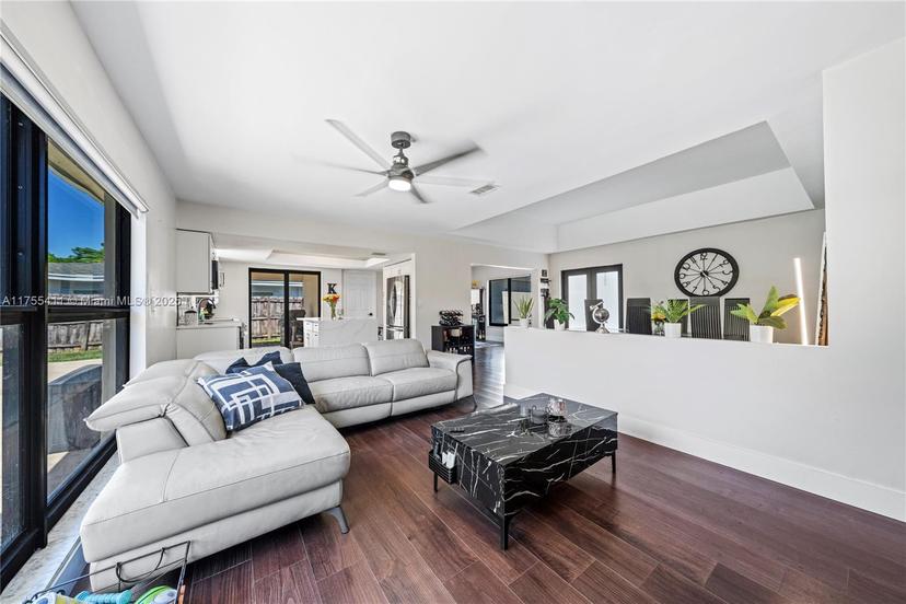 Picture of 8303 NW 74Th Ave, Tamarac FL 33321