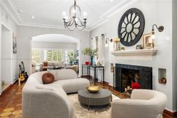 Picture of 5621 Alton Rd, Miami Beach, FL 33140