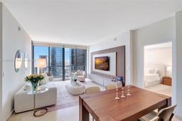 Picture of 88 SW 7Th St # 3003, Miami, FL 33130