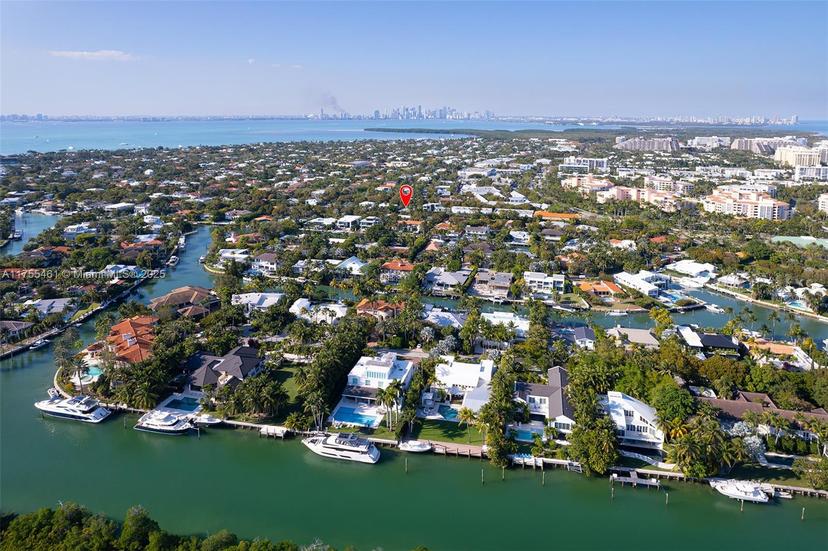 Picture of 92 W Mashta Dr, Key Biscayne FL 33149