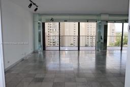 Picture of 1800 NE 114Th St # 1108, Miami, FL 33181