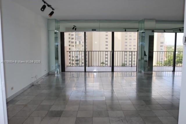 Picture of 1800 NE 114Th St # 1108, Miami FL 33181