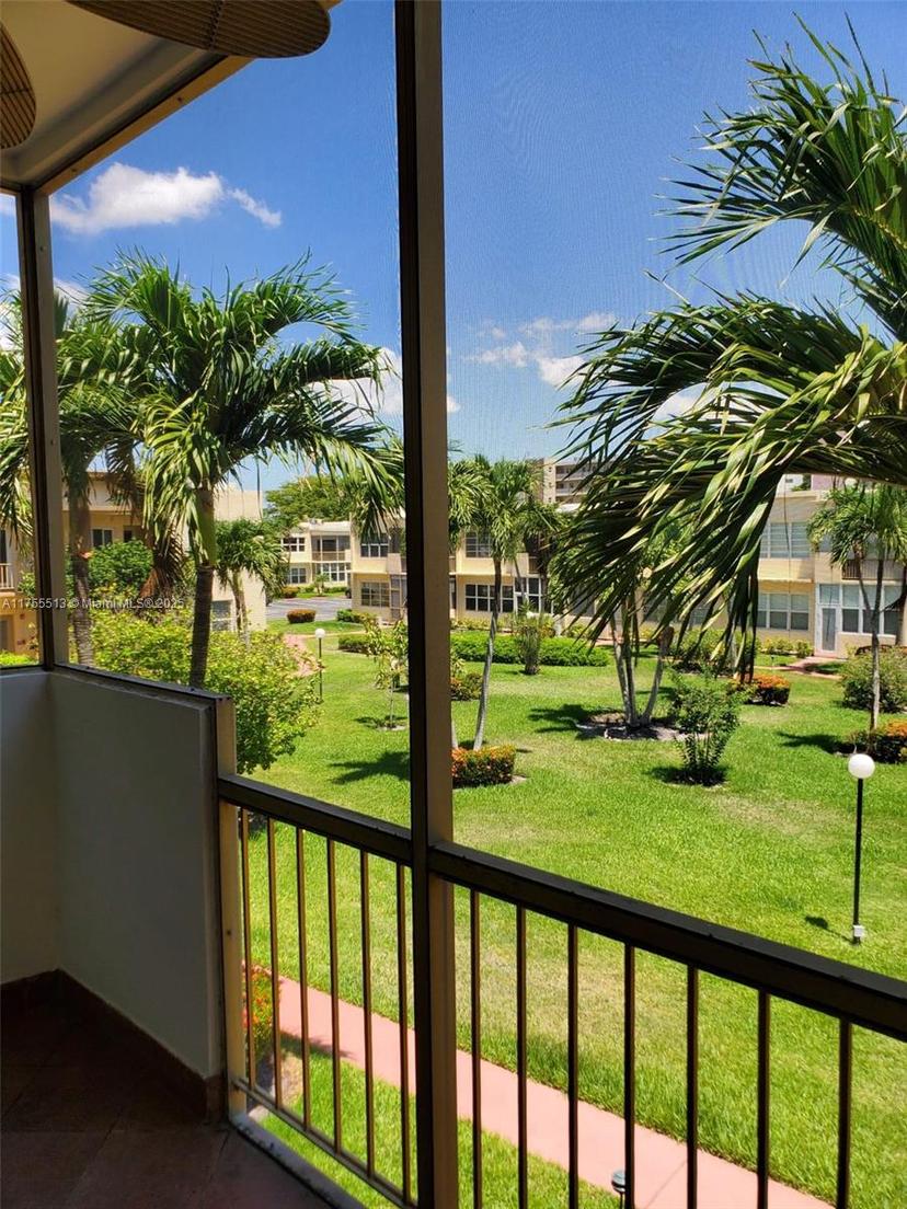 Picture of 851 NE 14Th Ave # 414, Hallandale Beach FL 33009