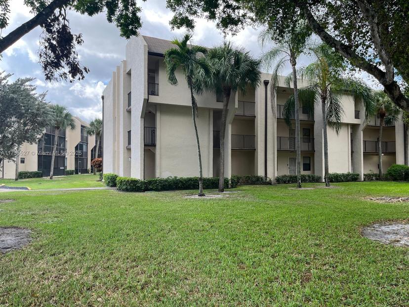 Picture of 6351 N University Dr. # 324, Tamarac FL 33321