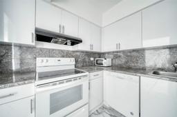 Picture of 7441 Wayne Ave # 2L, Miami Beach, FL 33141