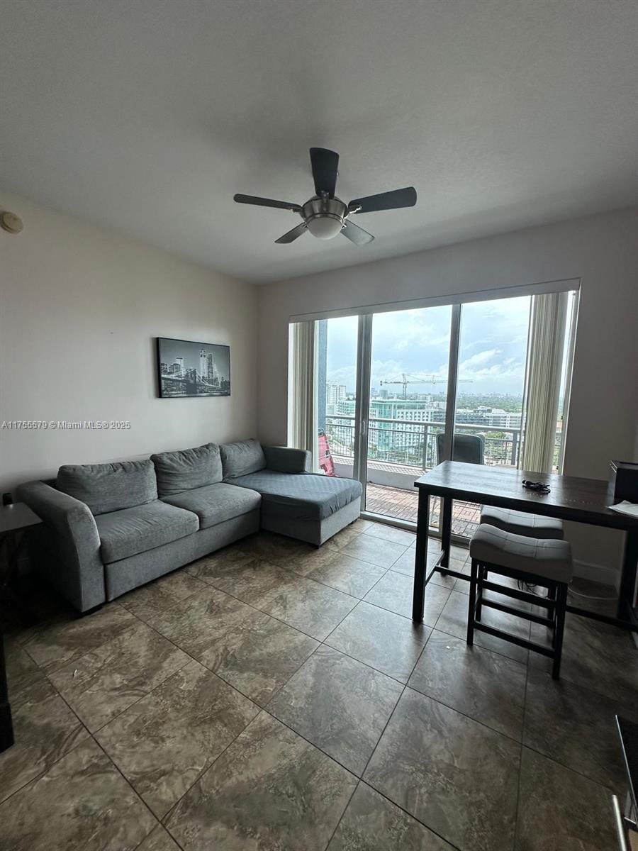 Picture of 60 SW 13Th St # 1405, Miami, FL 33130