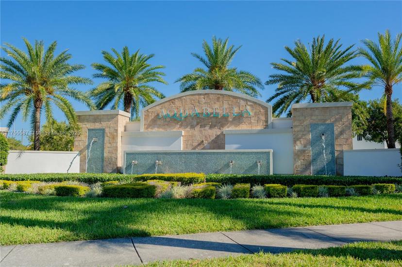 Picture of 3310 W 100Th Ter, Hialeah FL 33018