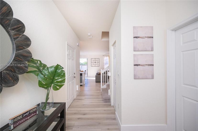 Picture of 3310 W 100Th Ter, Hialeah FL 33018